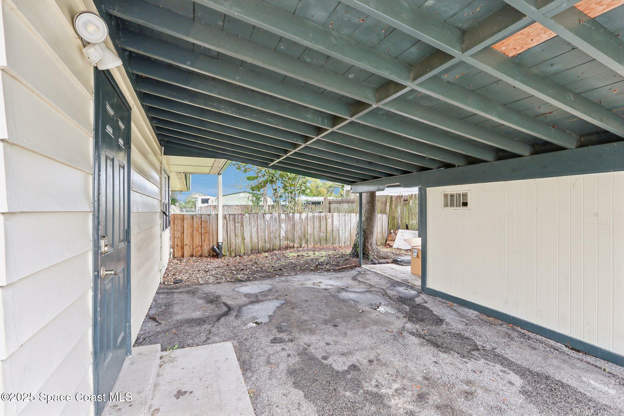 1049 George Avenue
