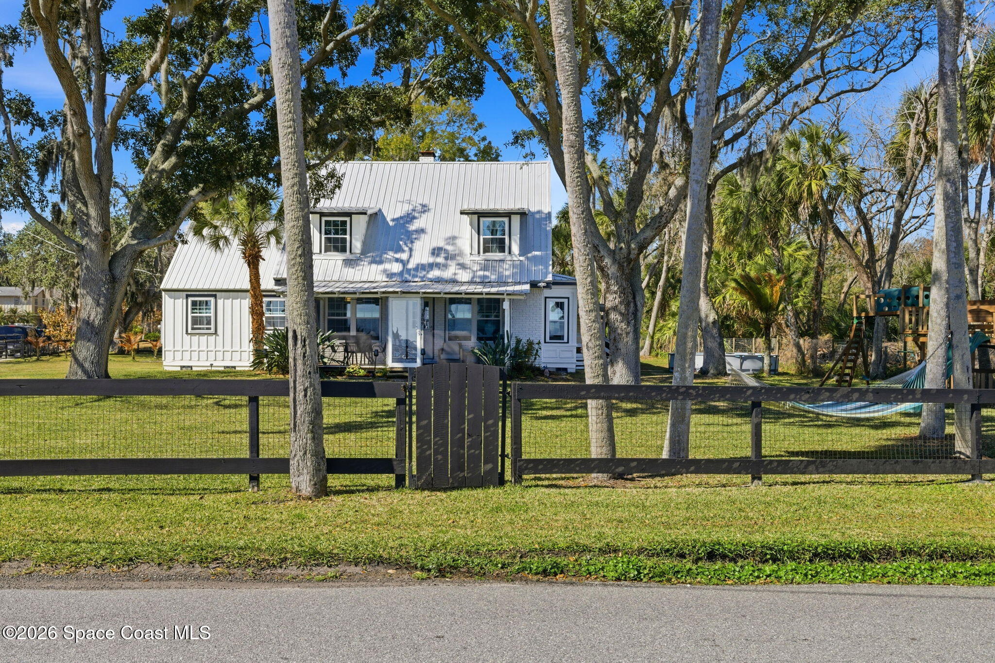 3809 N Indian River Drive