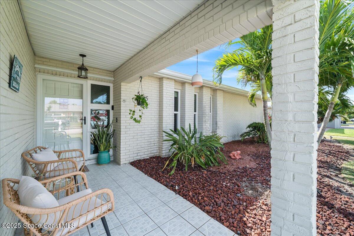 555 Coconut Street