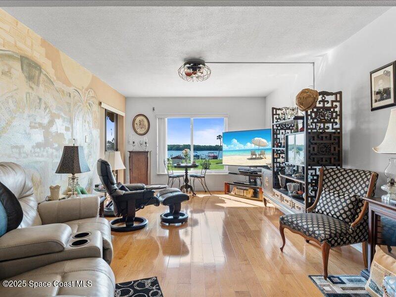 760 S Brevard Avenue 219