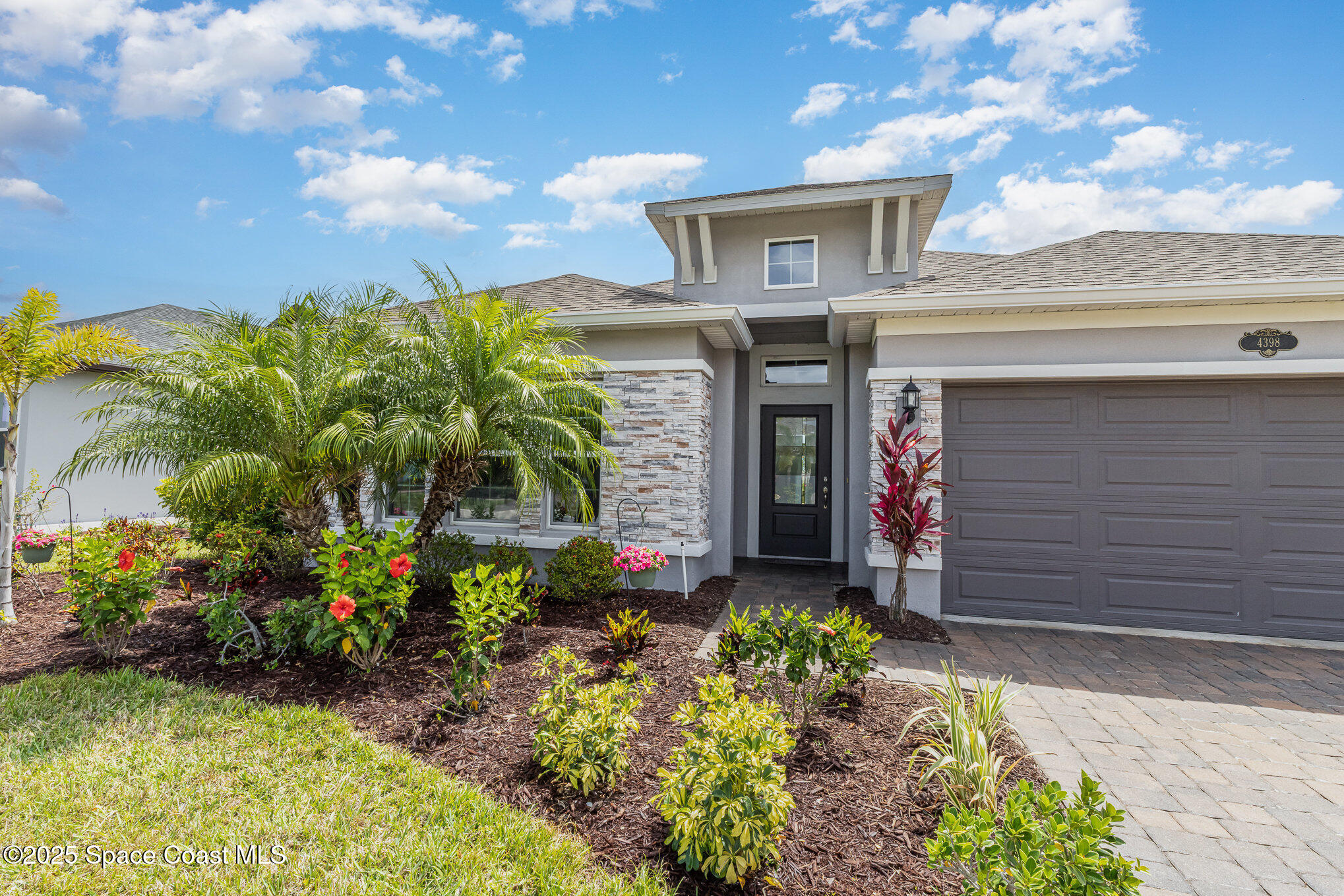 4398 Trovita Circle