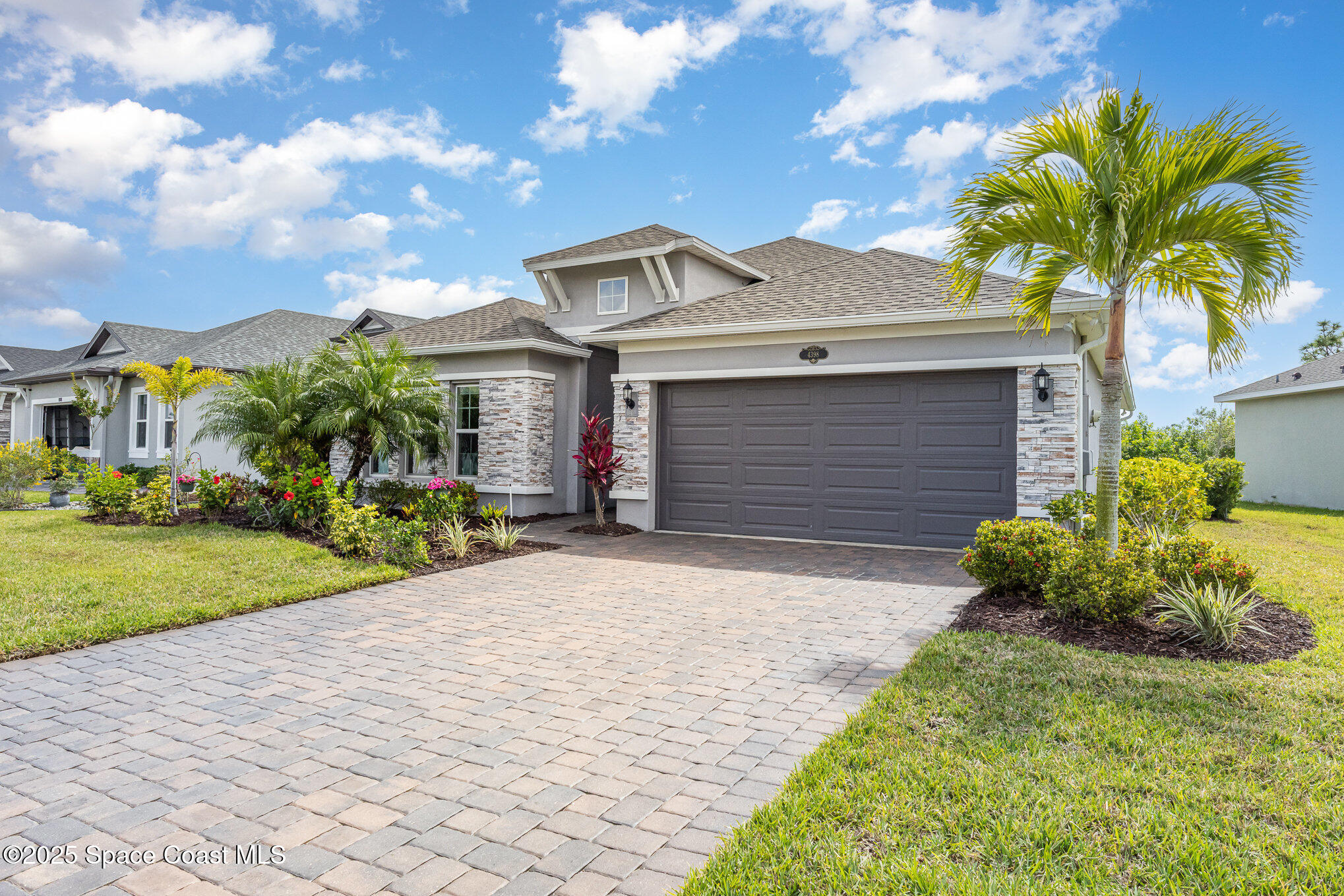 4398 Trovita Circle