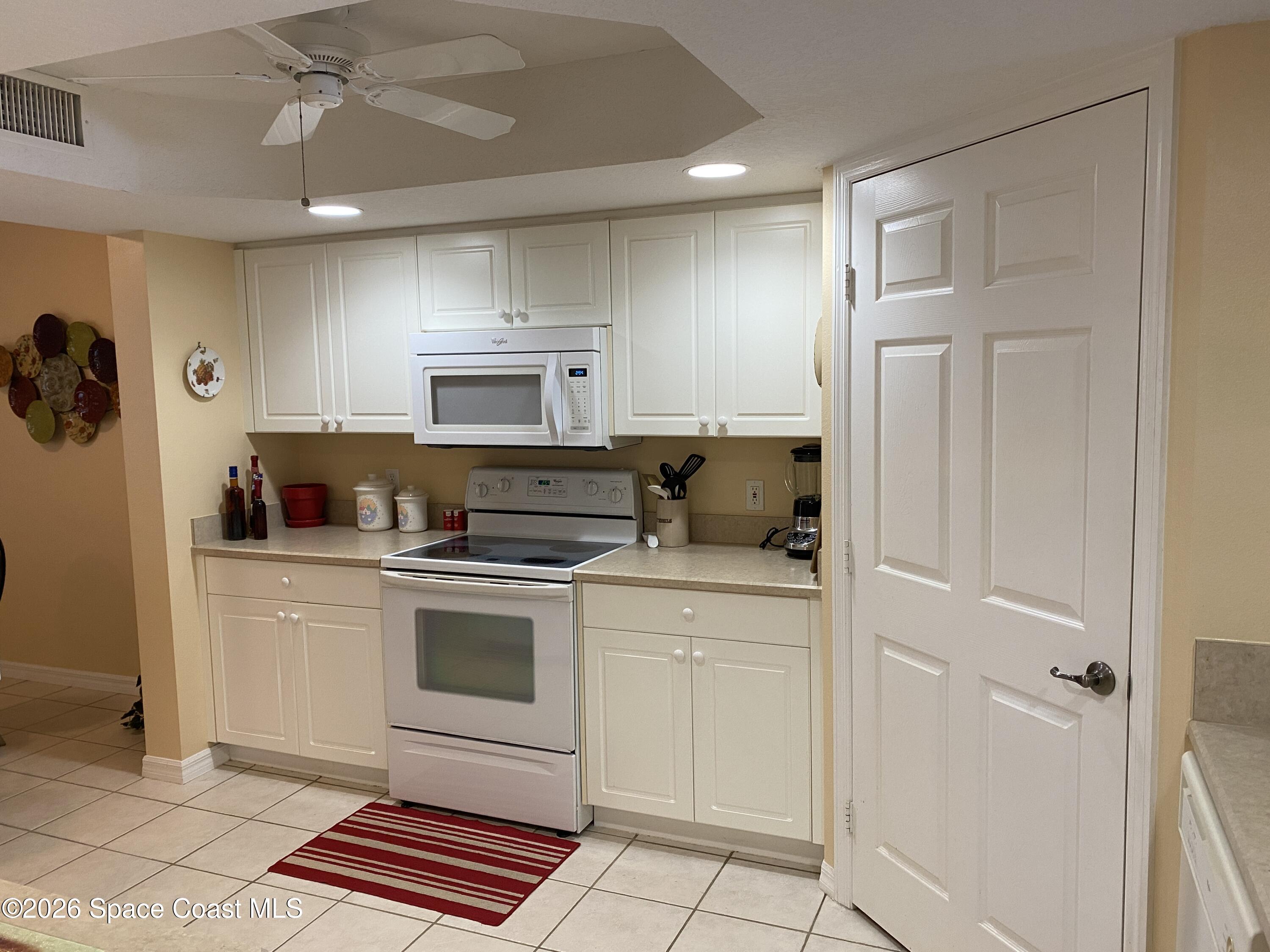 8951 Lake Drive 303