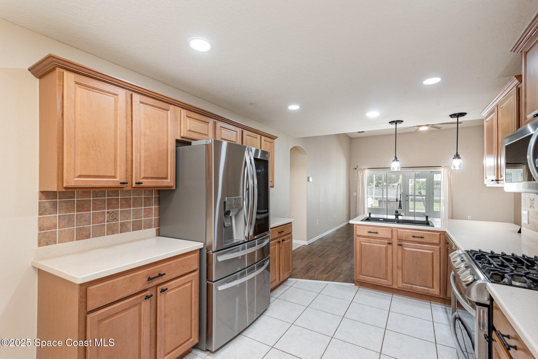 1536 Grand Isle Boulevard