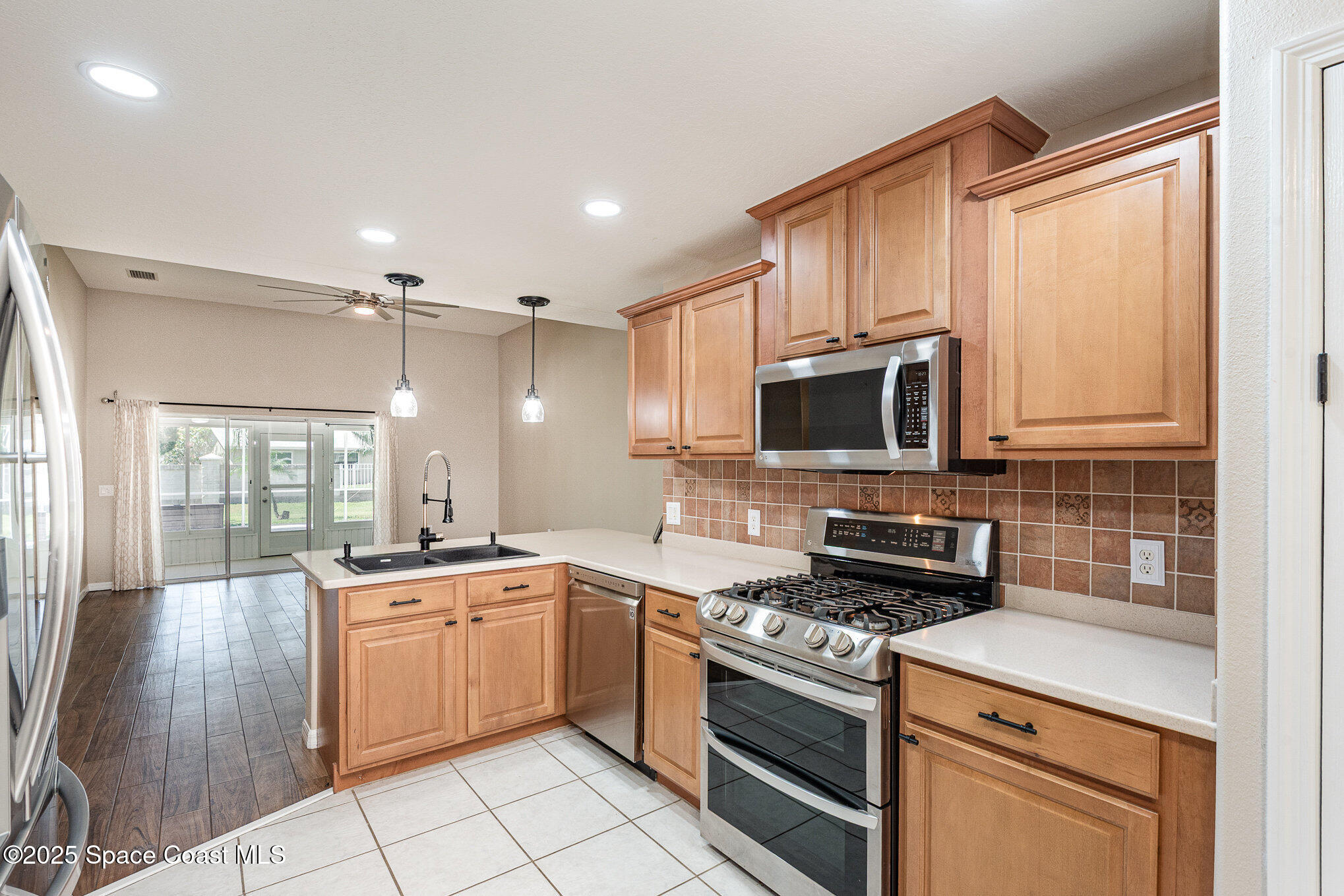 1536 Grand Isle Boulevard