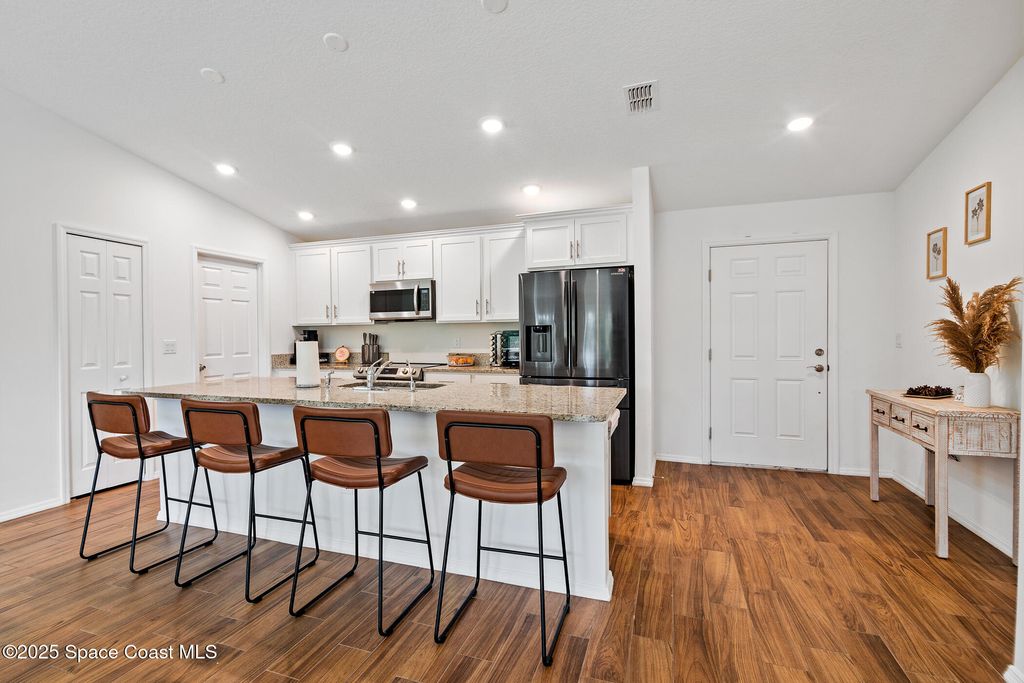 Photo of 1850 Thorman Avenue SE, Palm Bay, FL 32909 (MLS # 1057286)