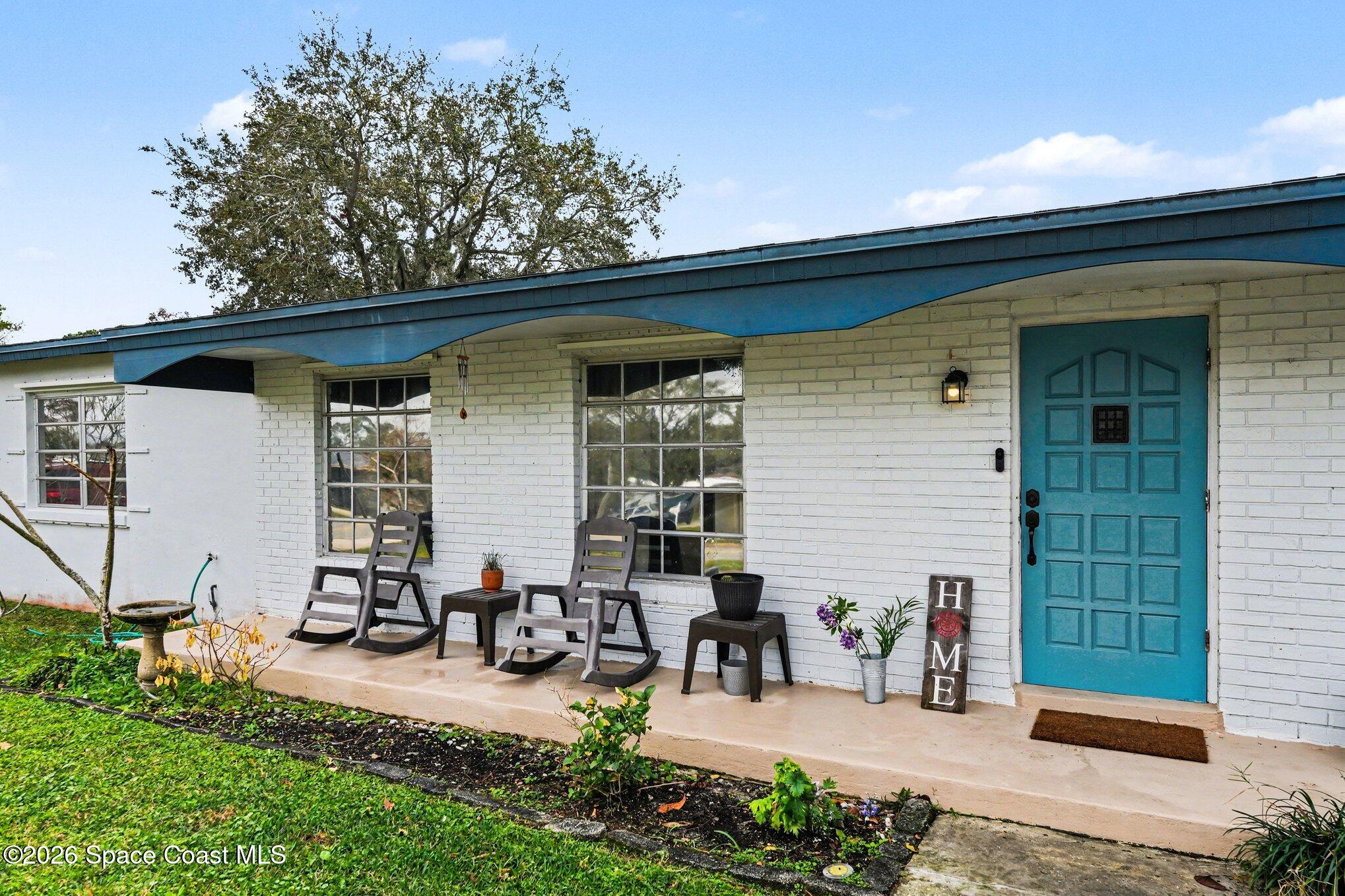 135 Skyline Boulevard