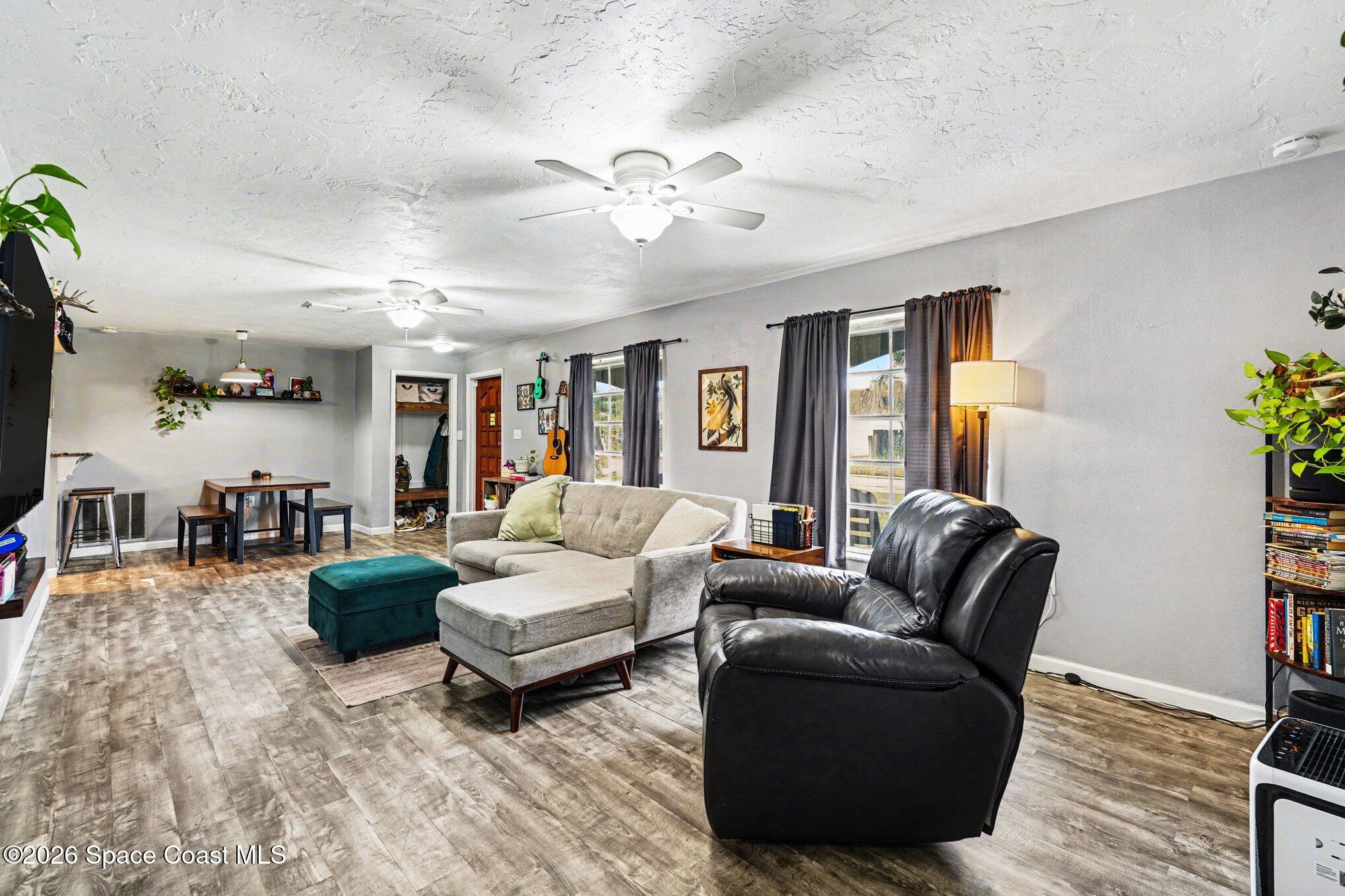 135 Skyline Boulevard