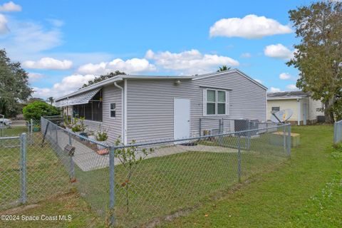 A home in Barefoot Bay