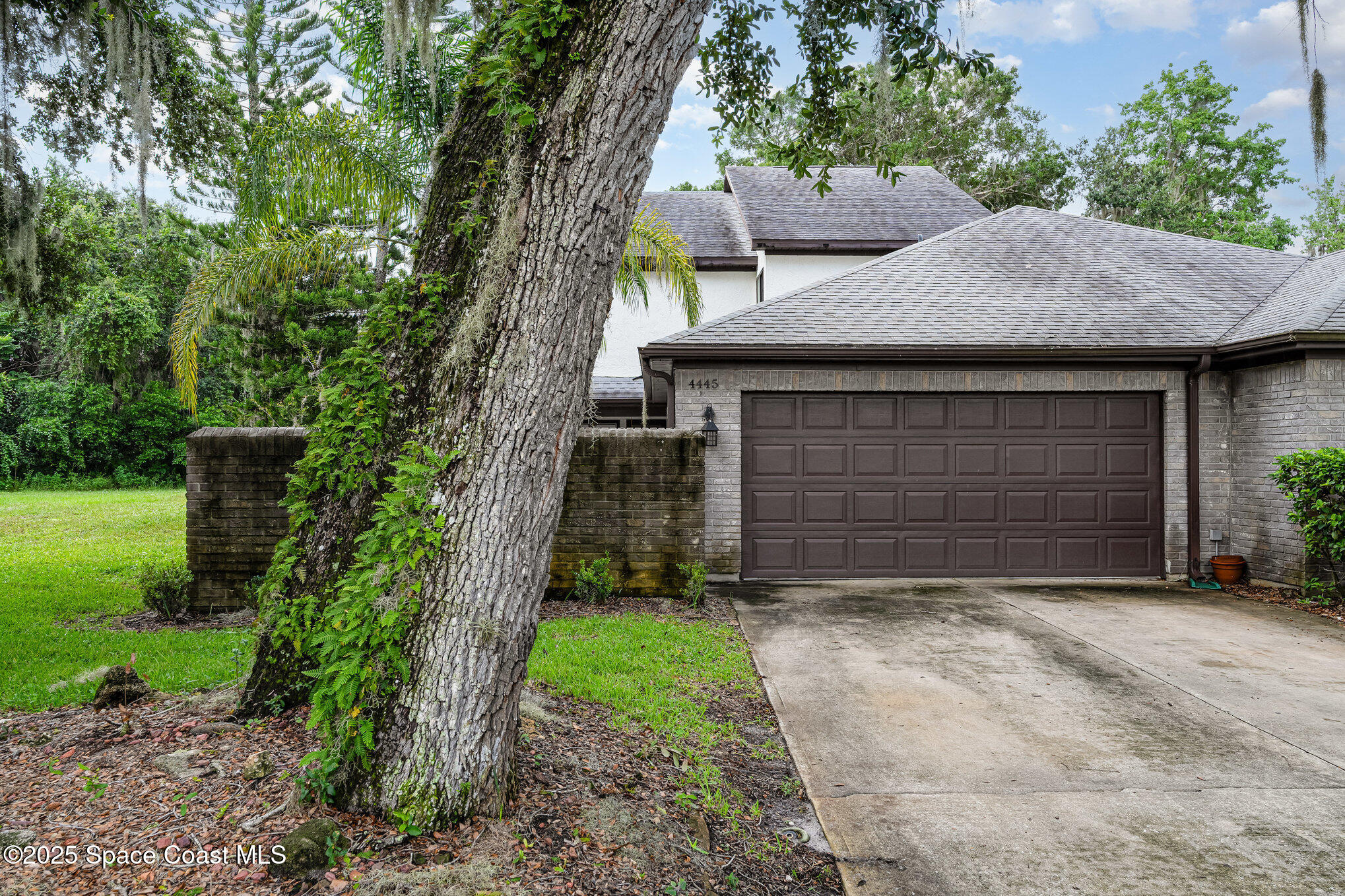 4445 Sherwood Forest Drive
