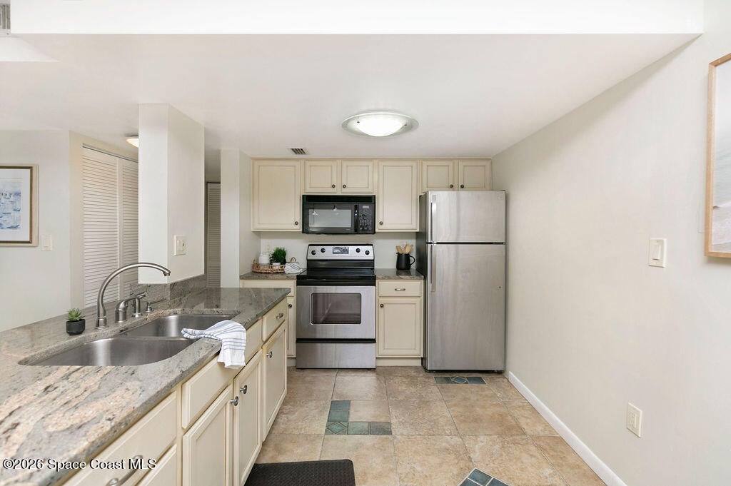 4800 Ocean Beach Boulevard 218