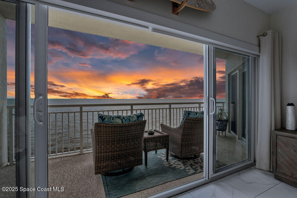 1825 Riverside Drive 201