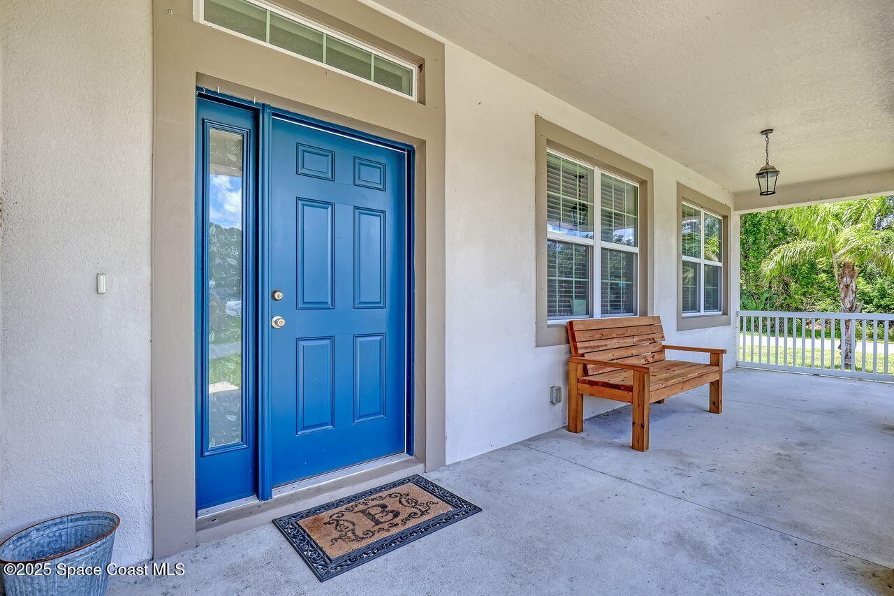 352 Gordon Road NW