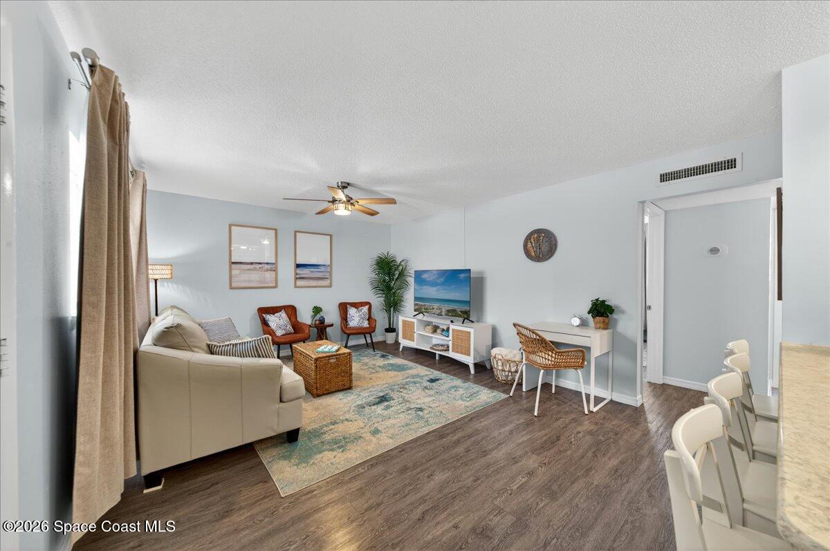 299 E Central Boulevard 2