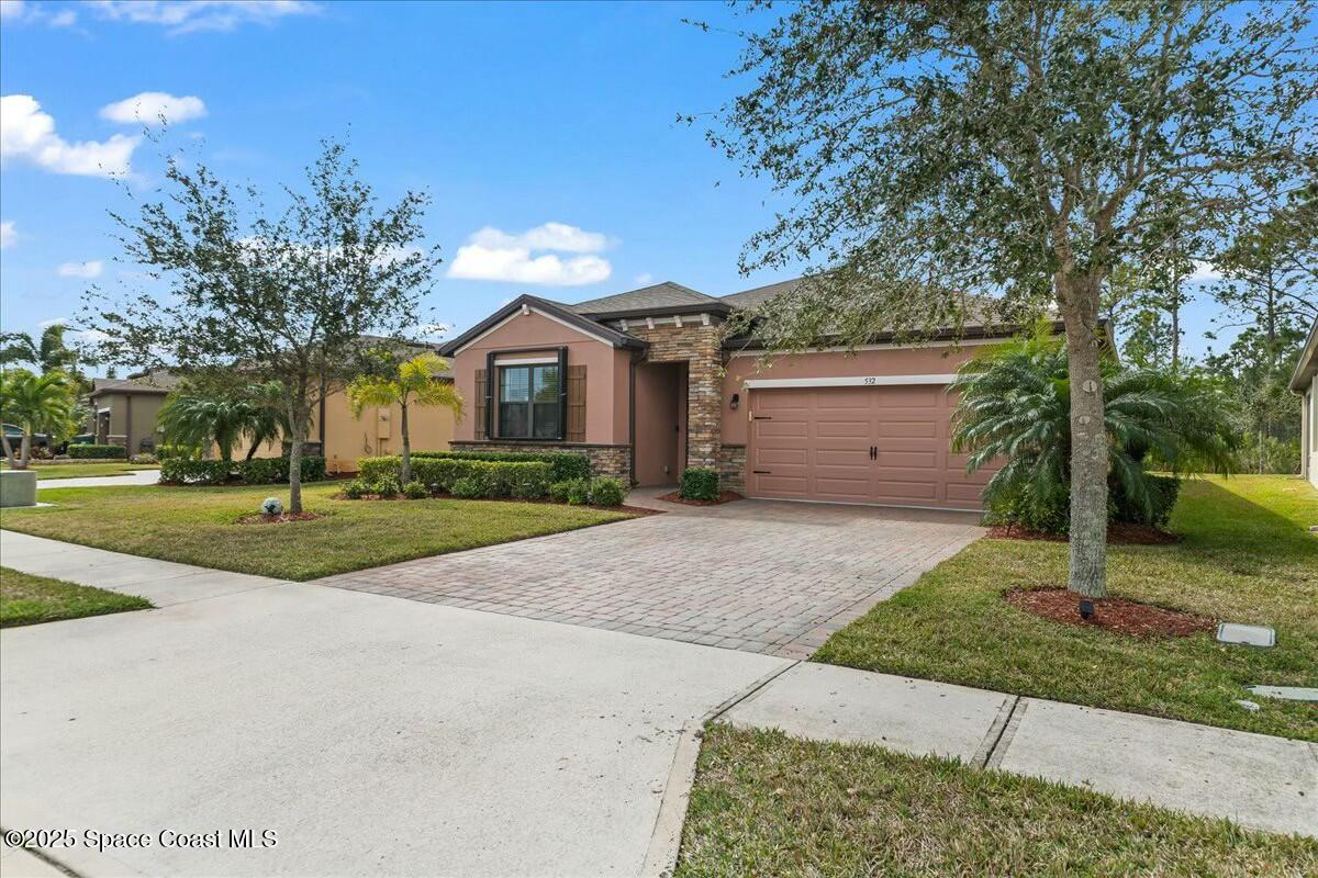 532 Sedges Avenue