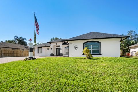 Single Family Residence in Sebastian FL 428 Bywood Avenue 33.jpg