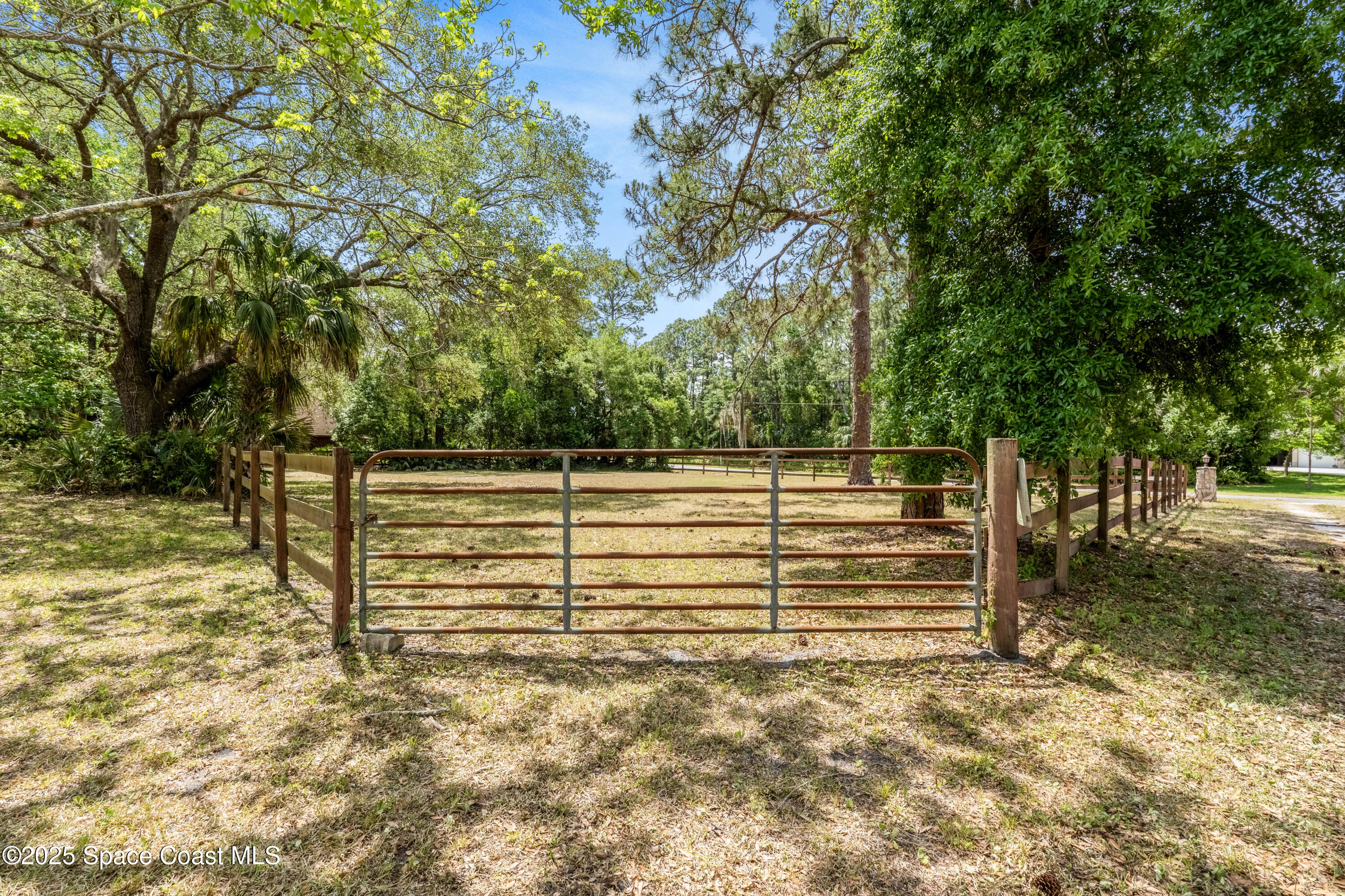 2720 Gator Trail