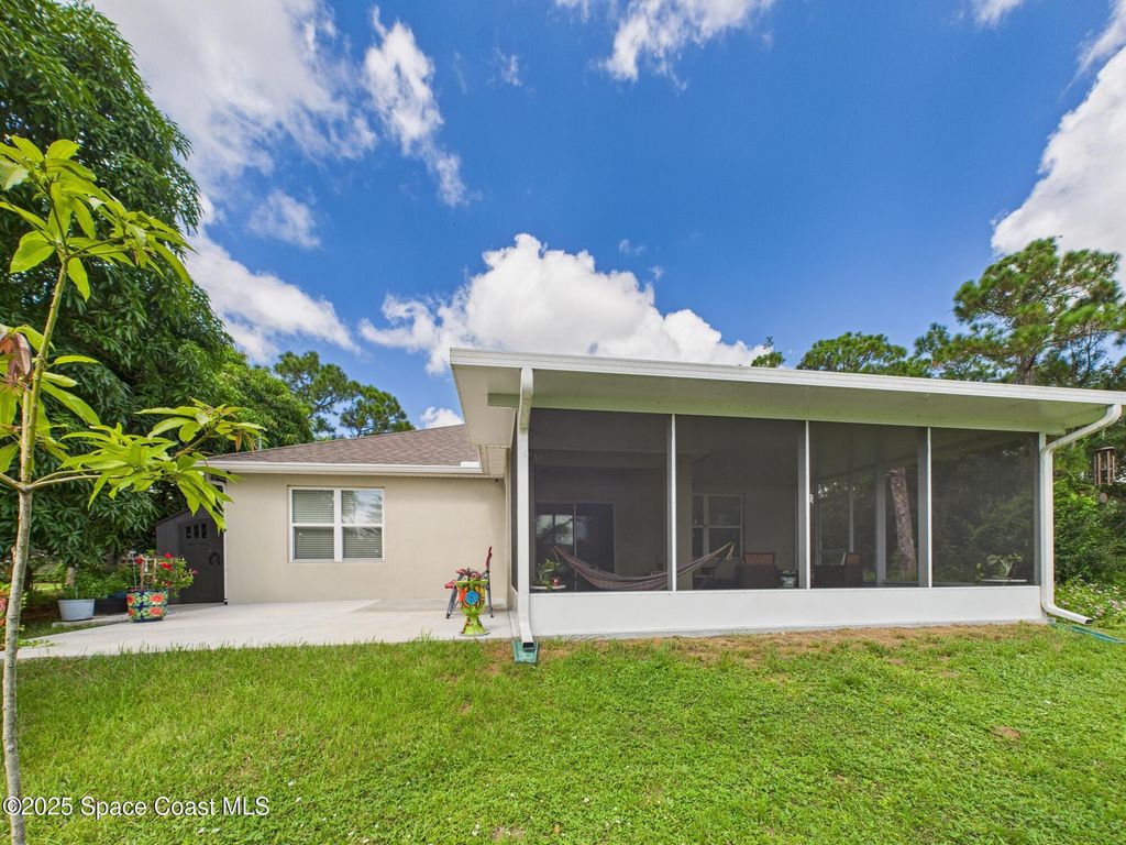 Photo of 1066 Laconia Street, Sebastian, FL 32958 (MLS # 1055660)