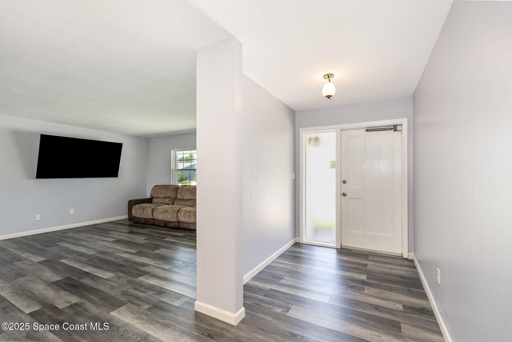 2603 Wilmette Avenue