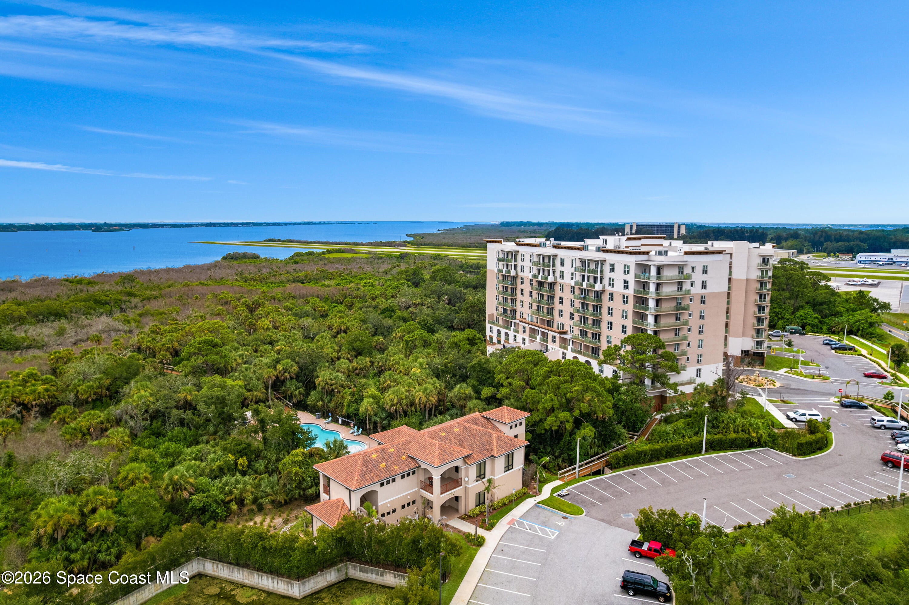 735 W Pilot Lane 506