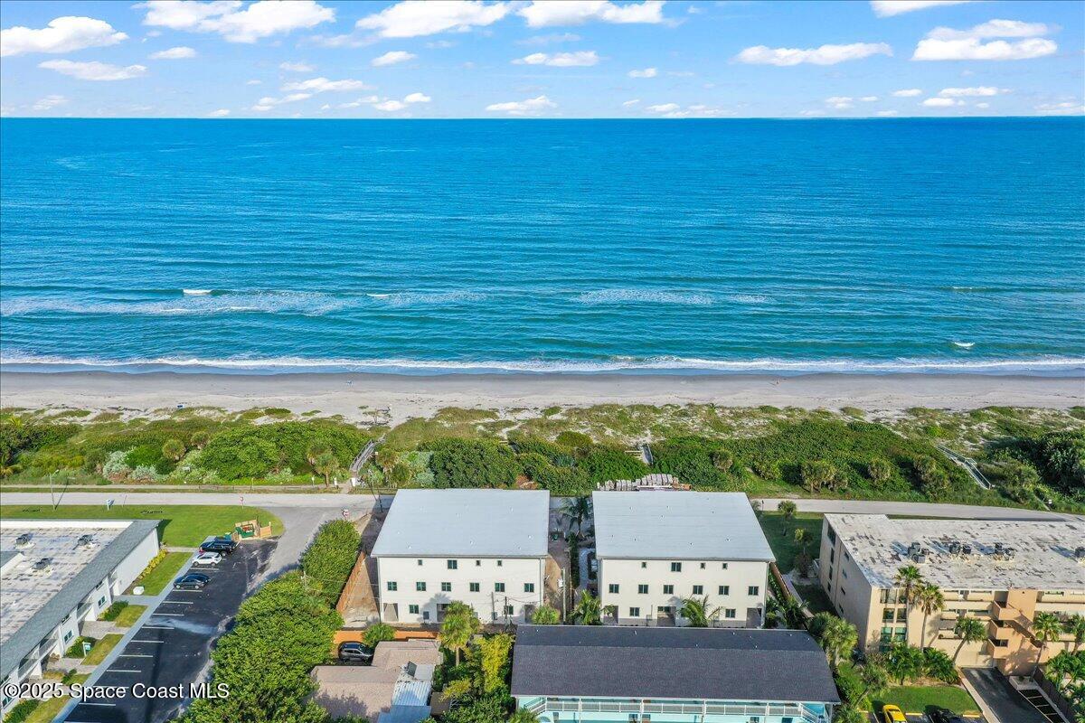 1004 Wave Crest Avenue