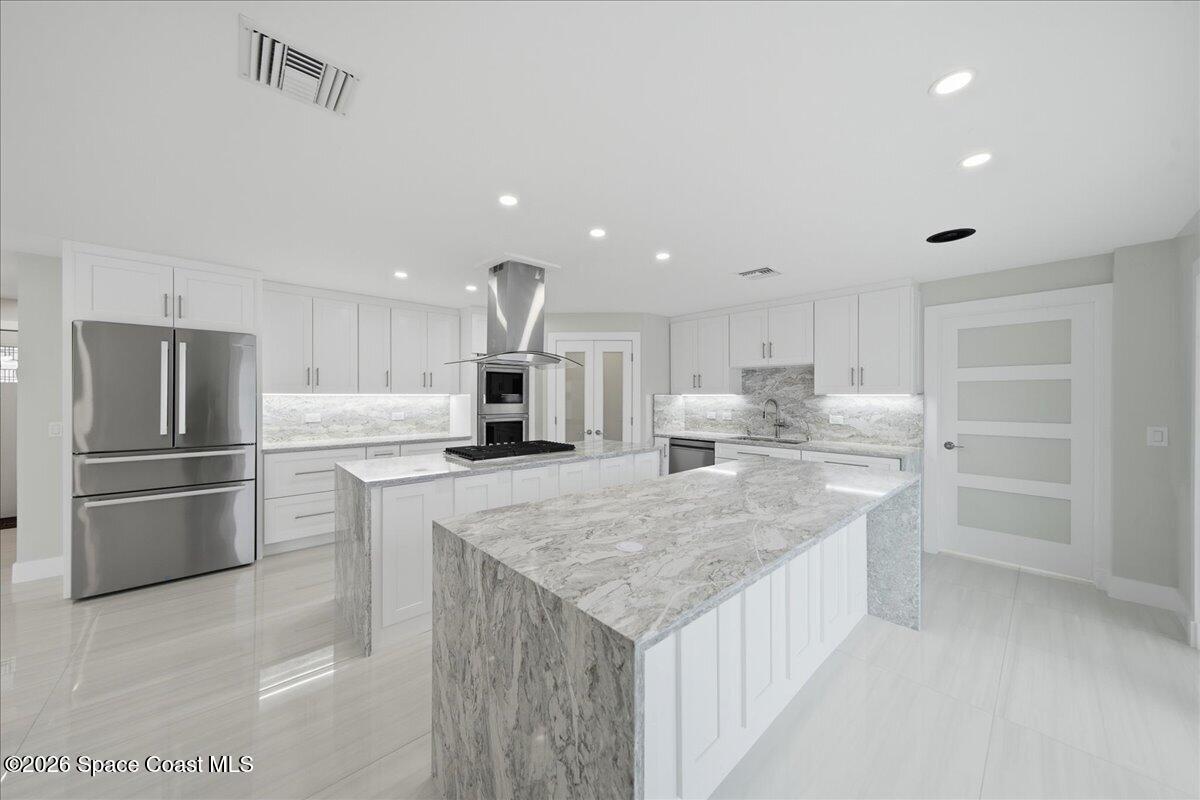 415 Island Drive