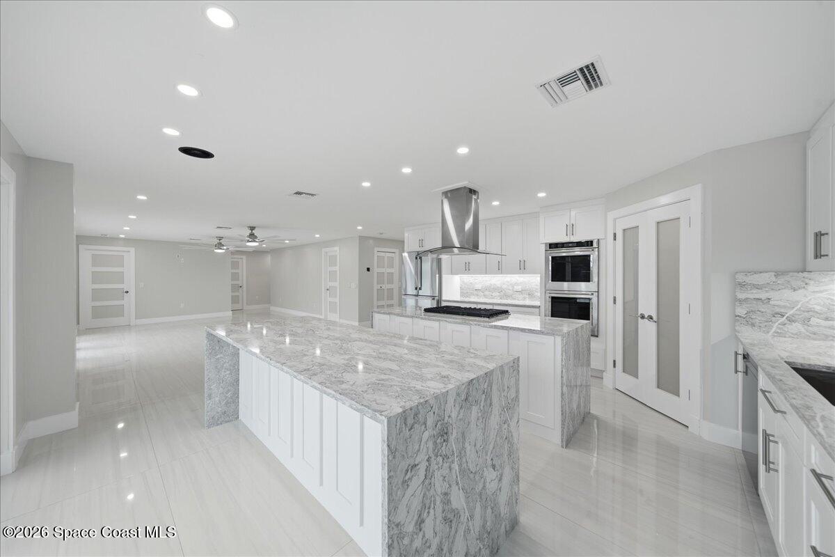 415 Island Drive