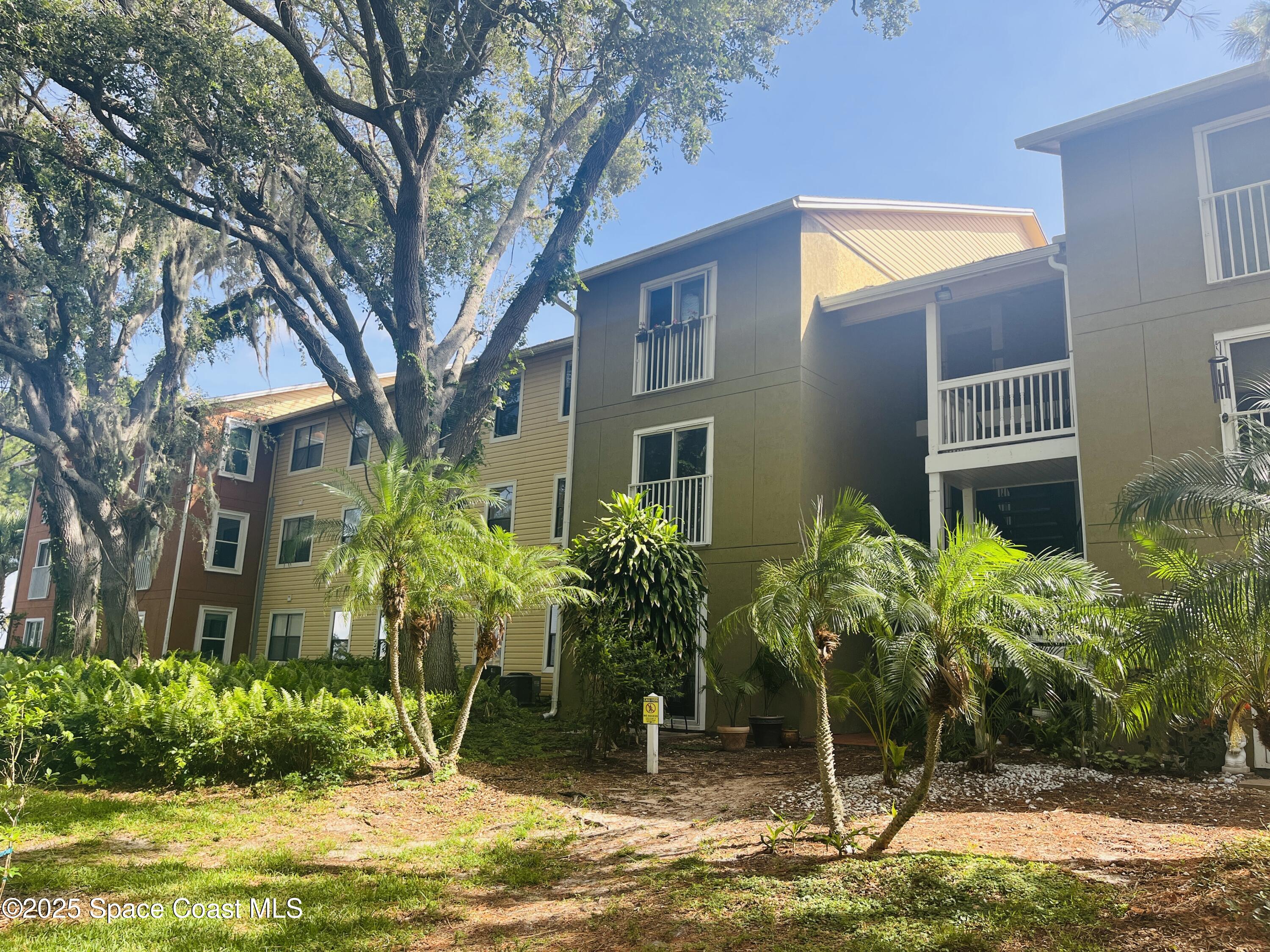 225 S Tropical Trail 607