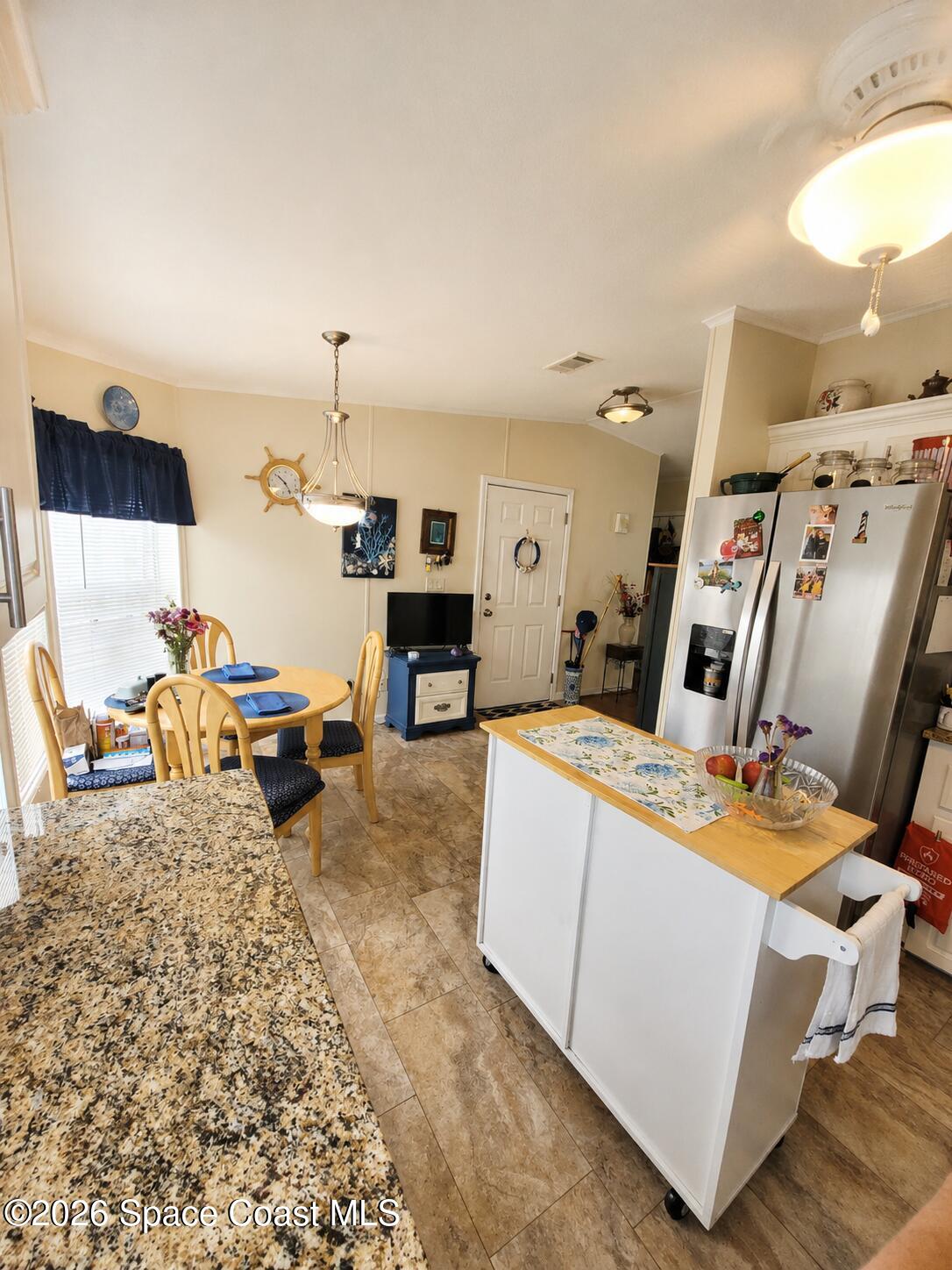 385 Outer Drive