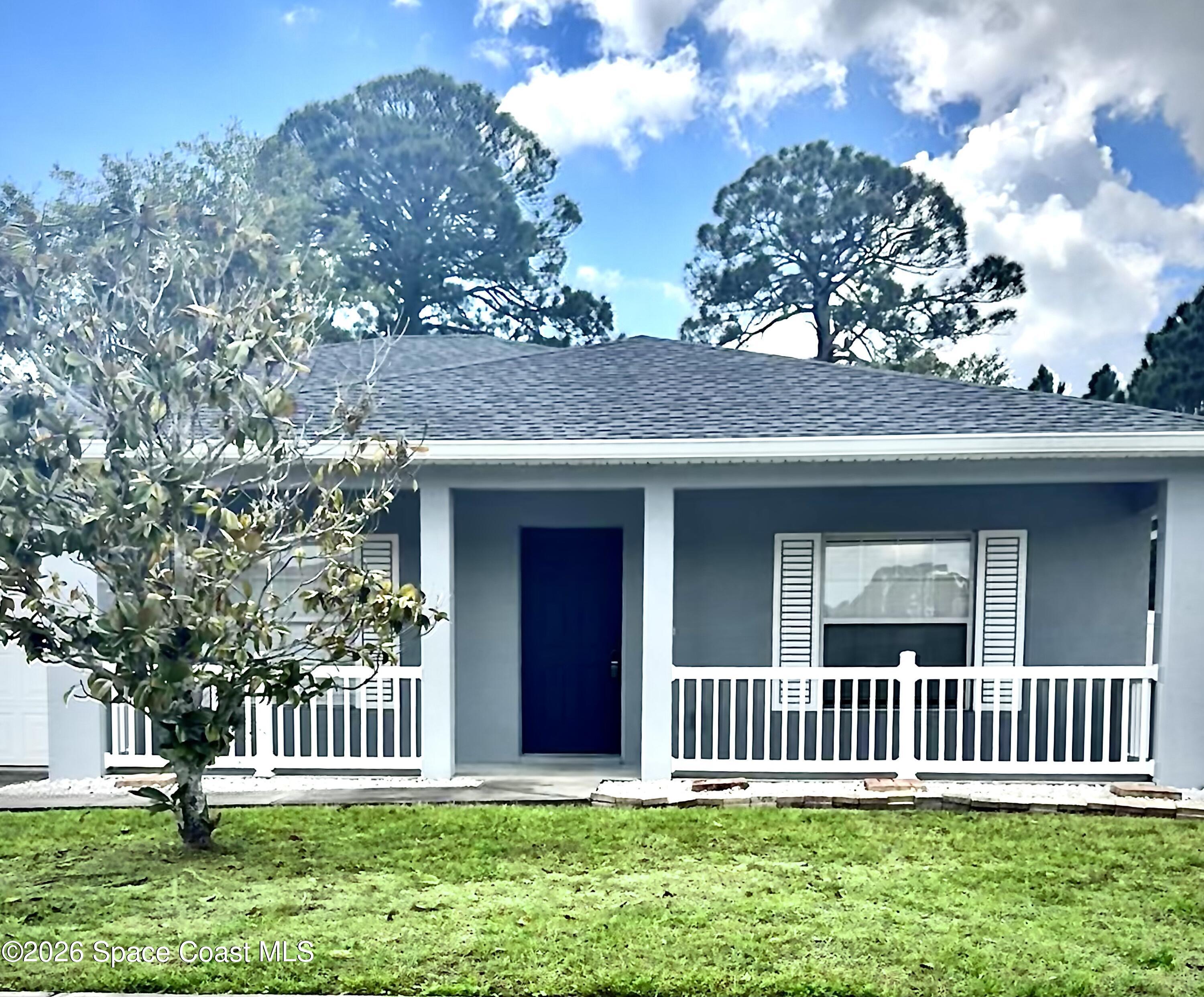 5551 Cinnamon Fern Boulevard