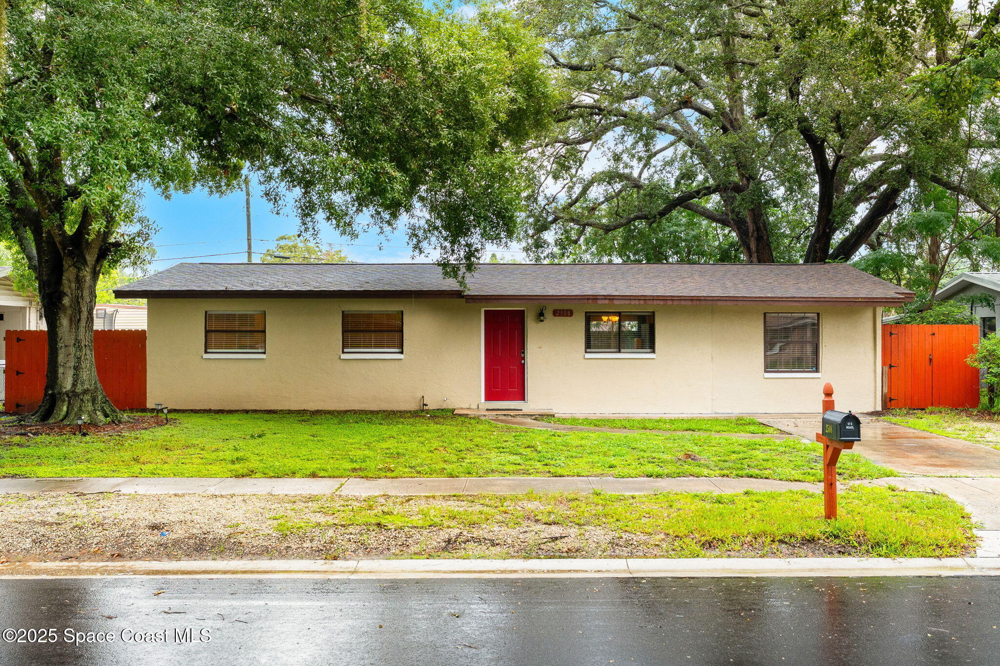 2508 Hathaway Drive