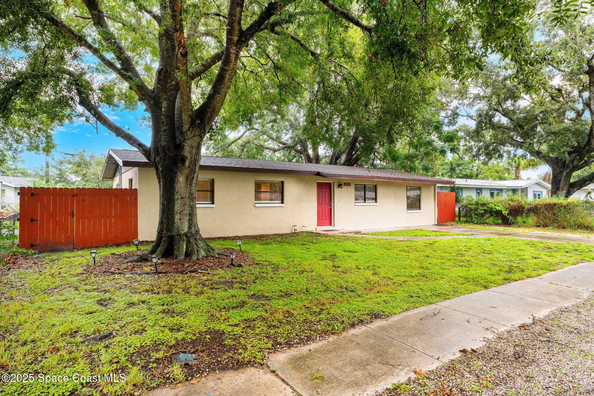 2508 Hathaway Drive
