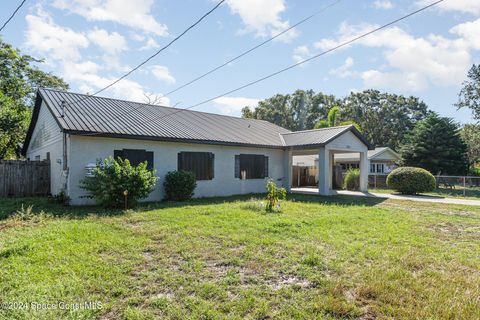 A home in Mount Dora