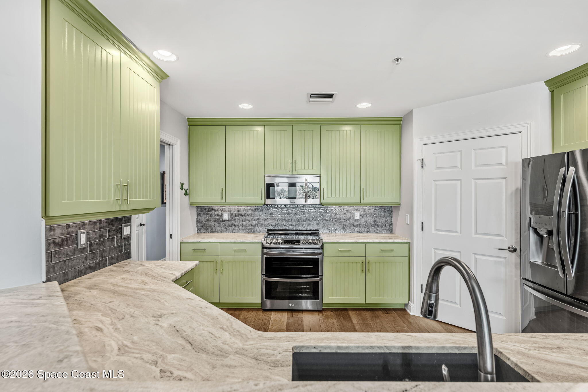 1437 Pineapple Avenue 405
