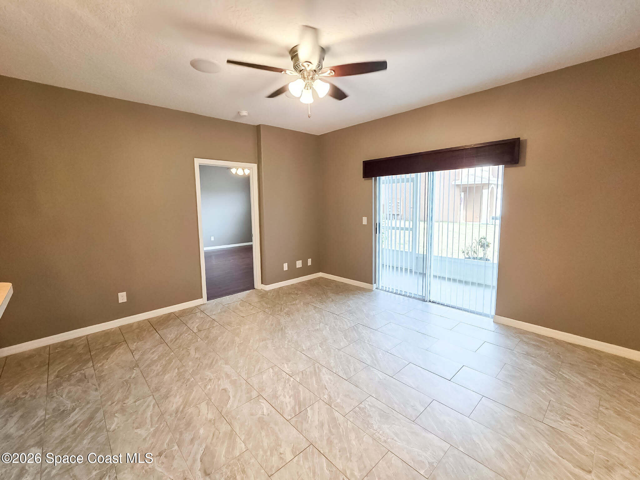 1015 Venetian Drive 104