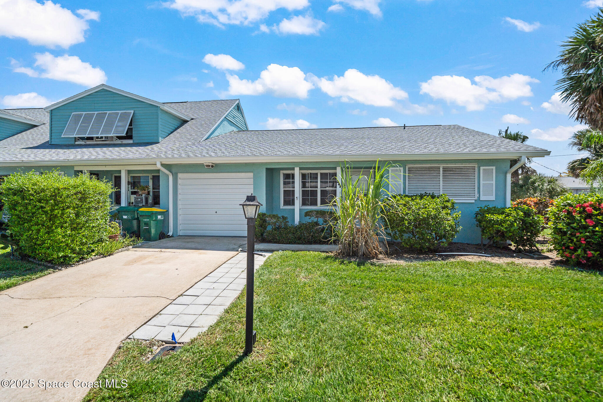 333 Emerald Place W