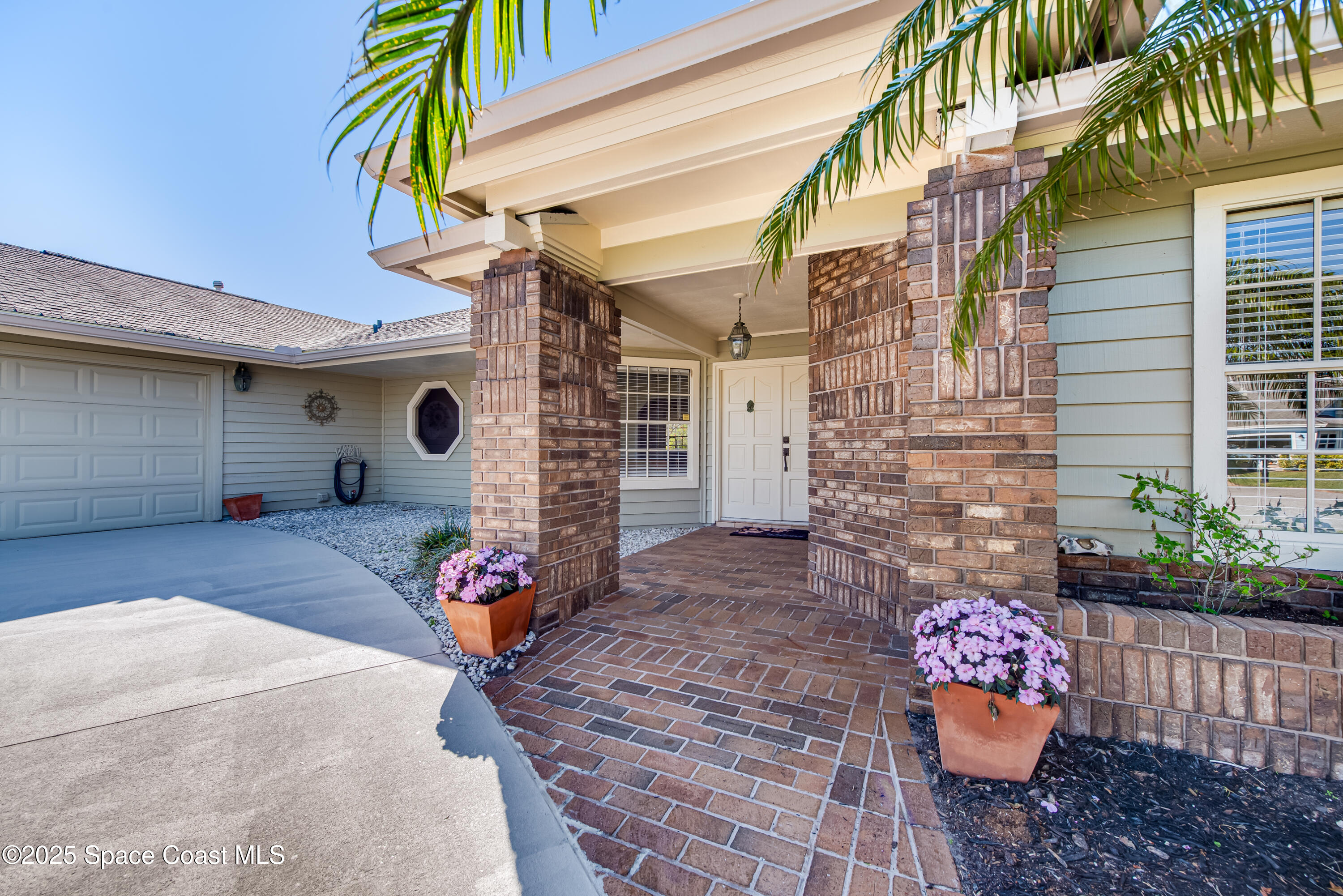 1127 Granada Court