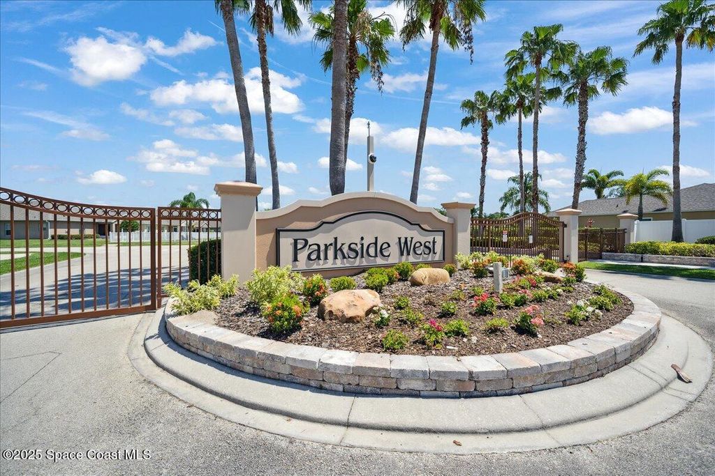 Photo of 2058 Snapdragon Drive NW, Palm Bay, FL 32907 (MLS # 1057553)