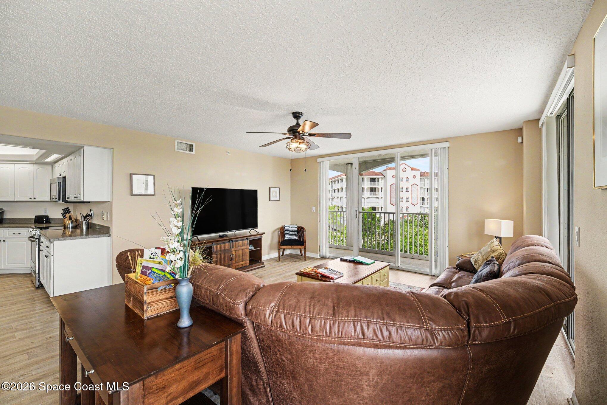 820 Del Rio Way 401
