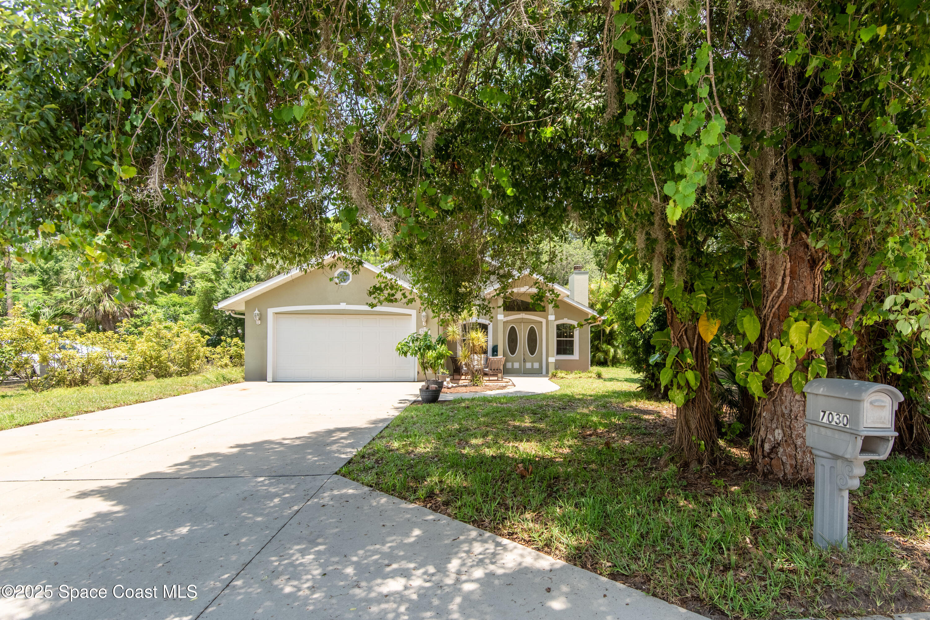 7030 Livingstone Lane