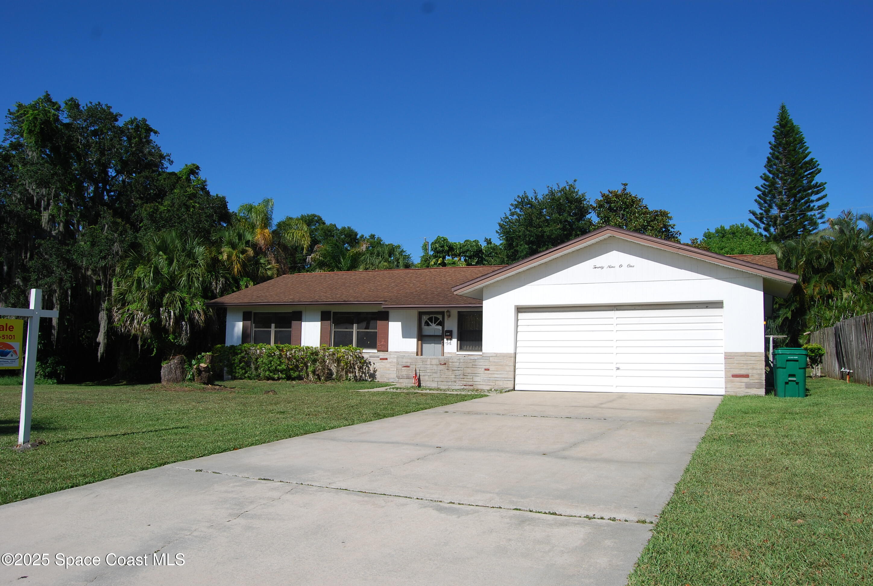 2901 S Fairway Drive