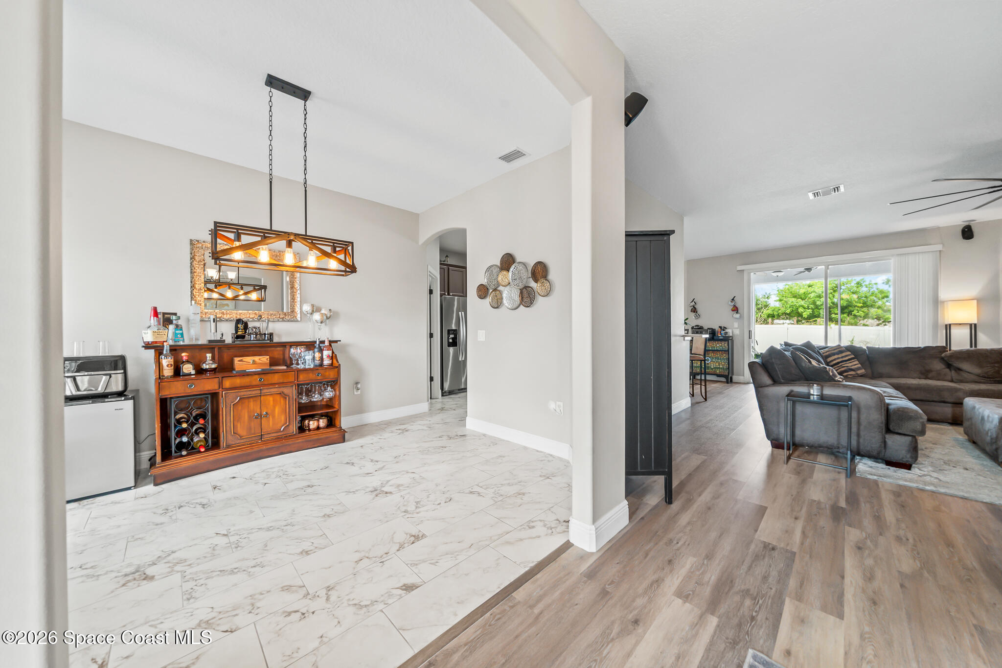 146 Deauville Avenue NE