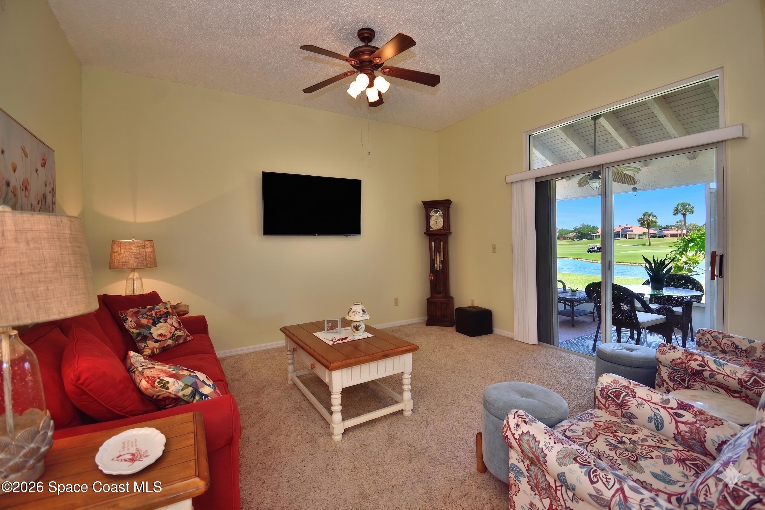 712 Green Valley Lane
