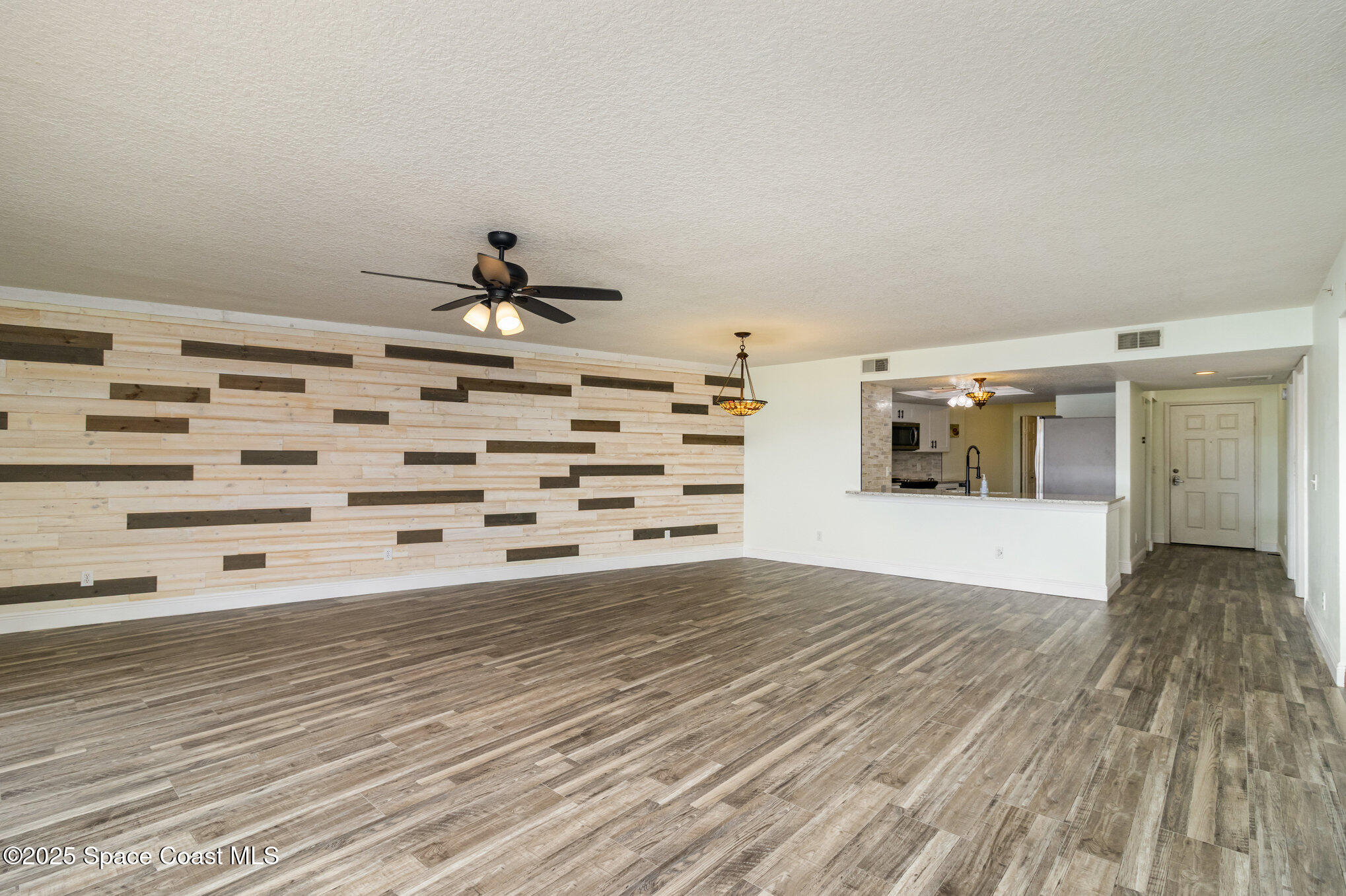 102 Riverside Drive 203