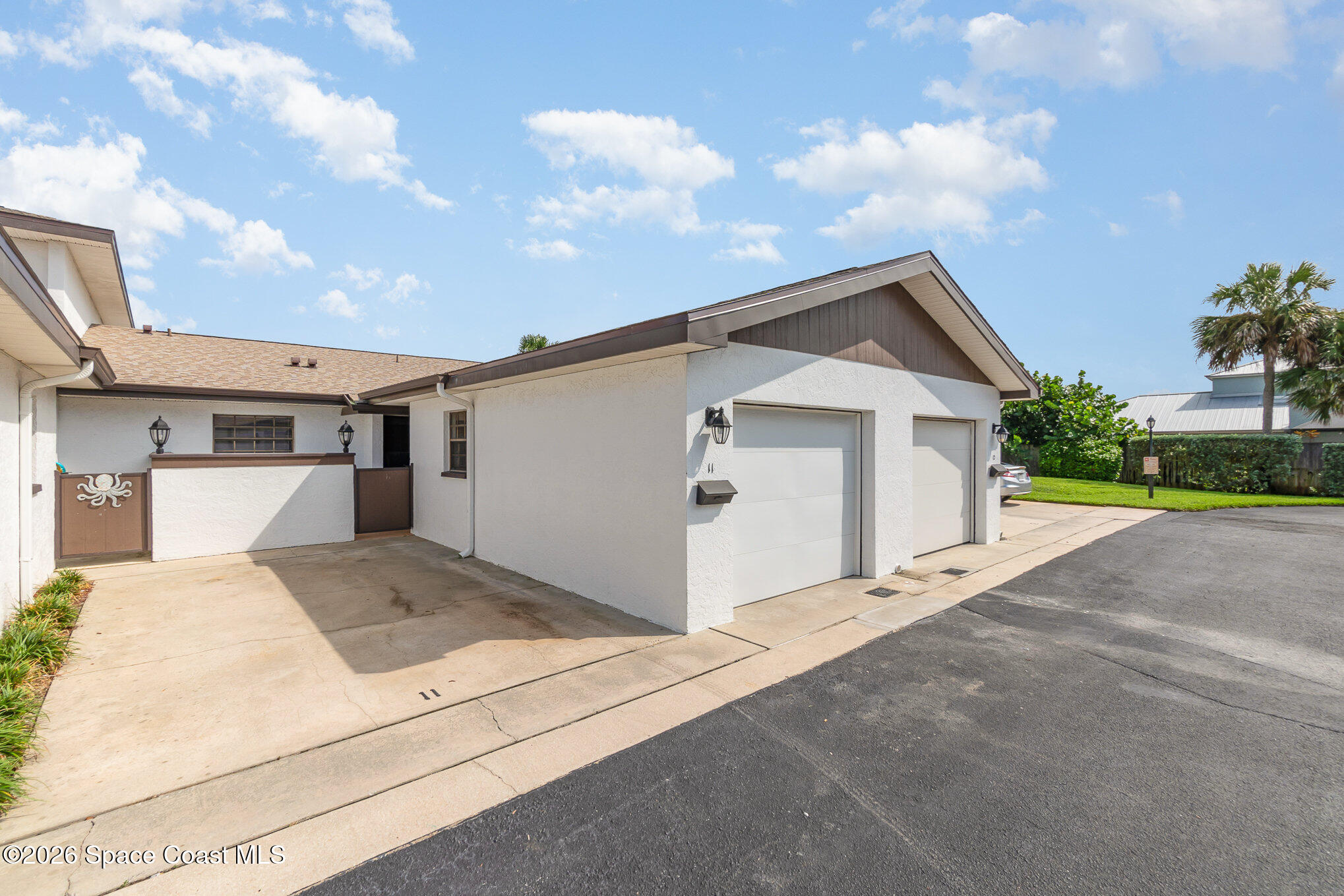 255 Paradise Boulevard 11