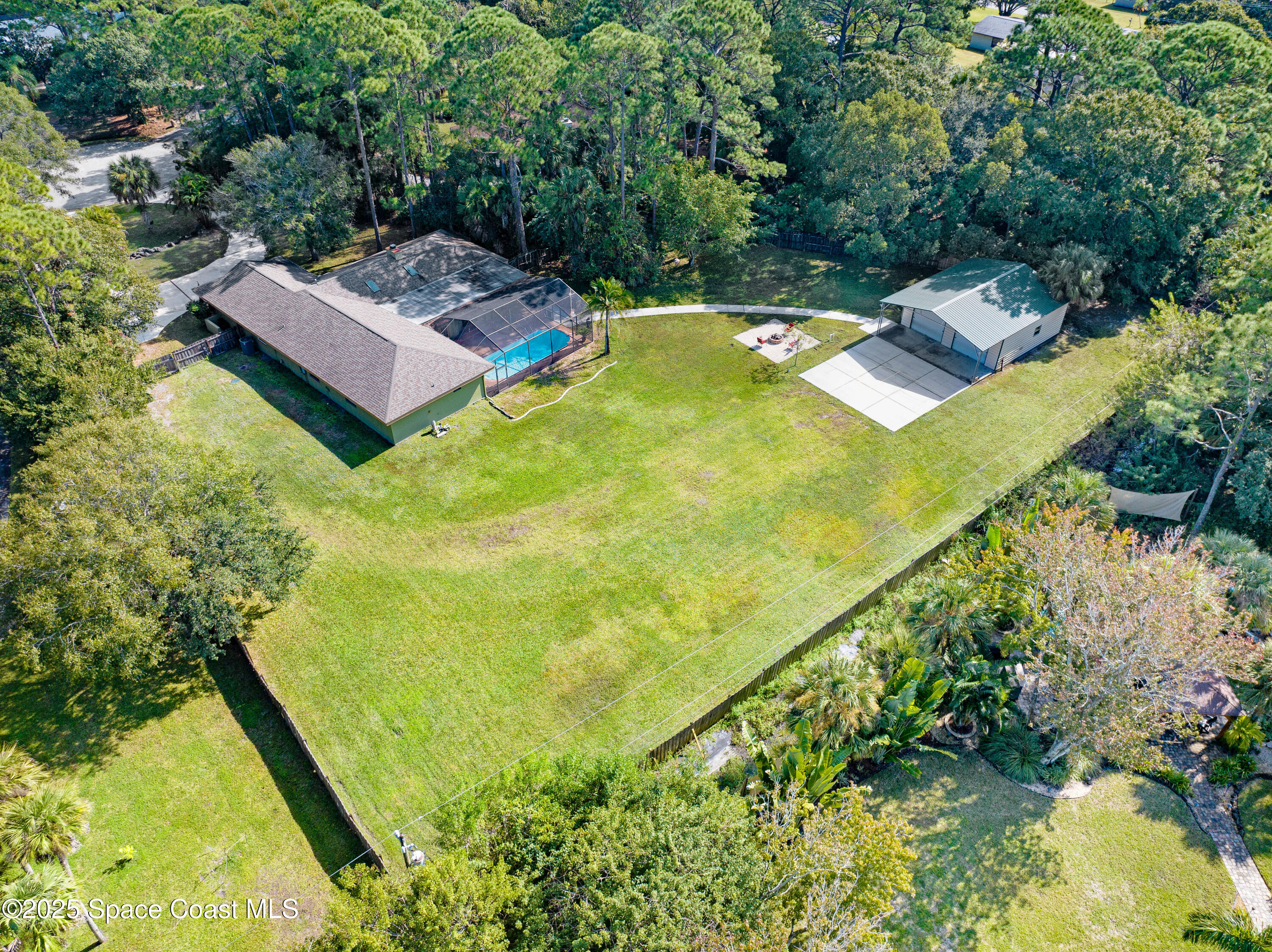 1829 Laurel Oak Drive S