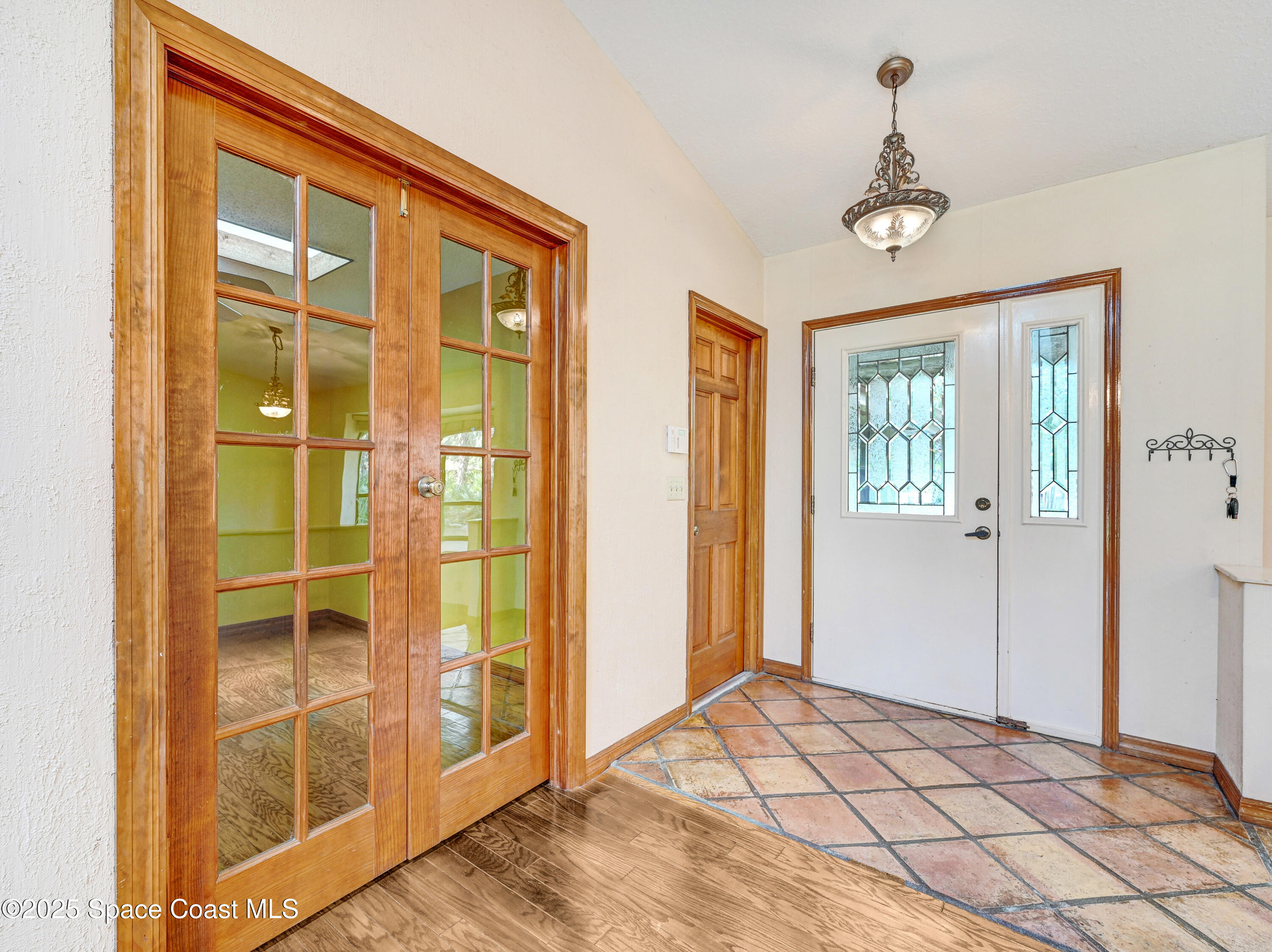 1829 Laurel Oak Drive S