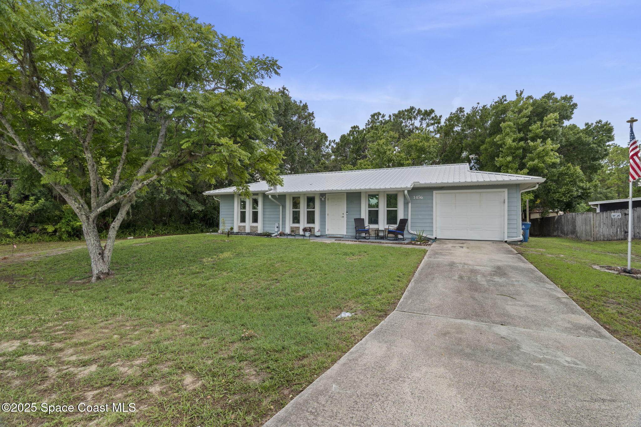 1-web-or-mls-P1021853