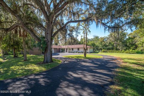 Photo of 3500 Deerwood Trail, Melbourne, FL 32934 (MLS # 1061126)