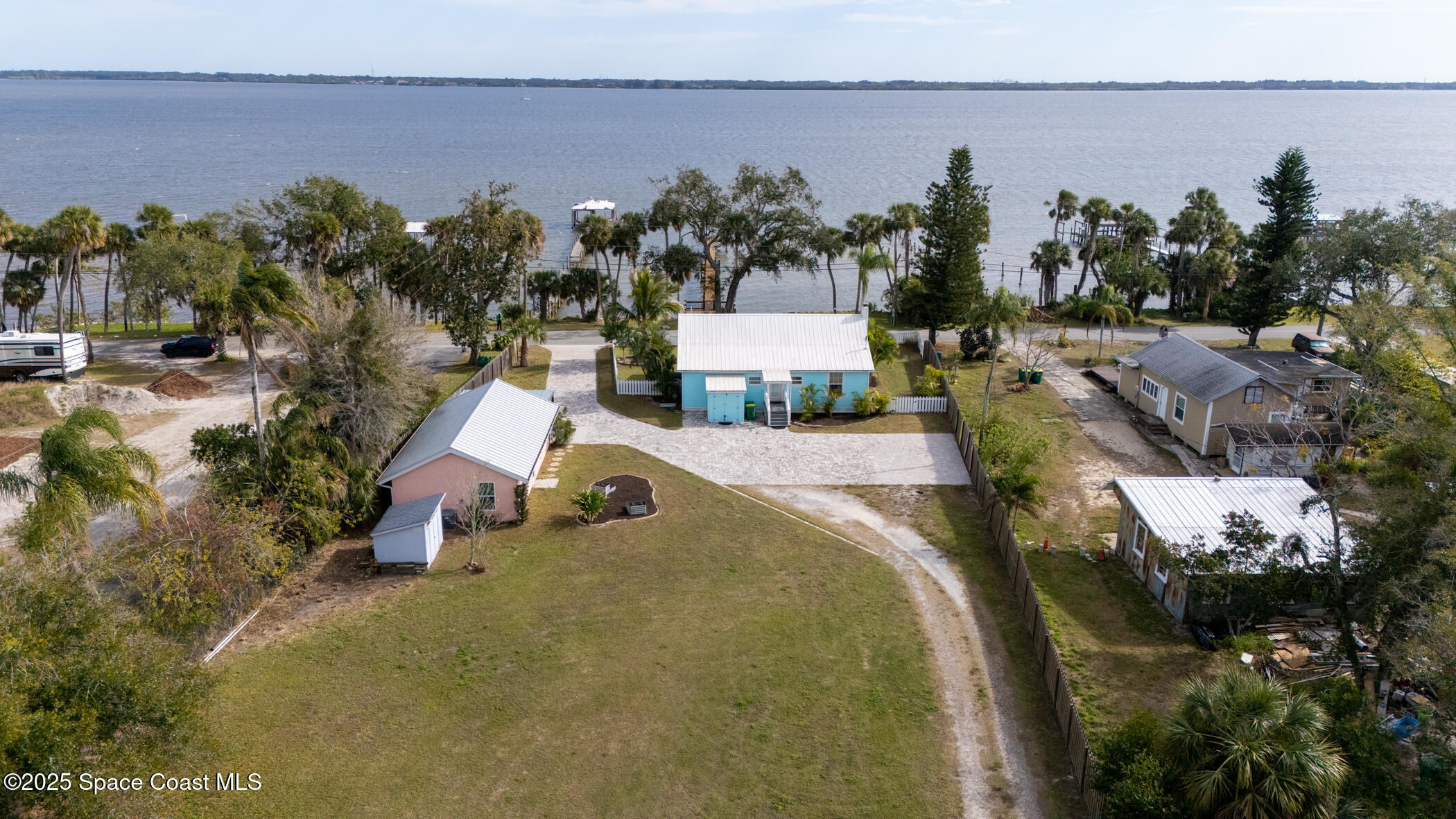 3945 Indian River Drive